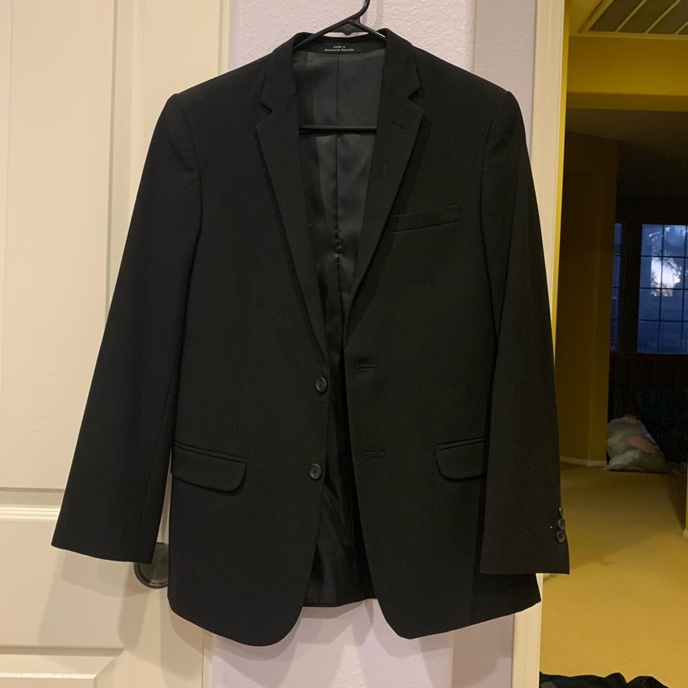 Calvin Klein Suit Jacket (fits Men’s Small)